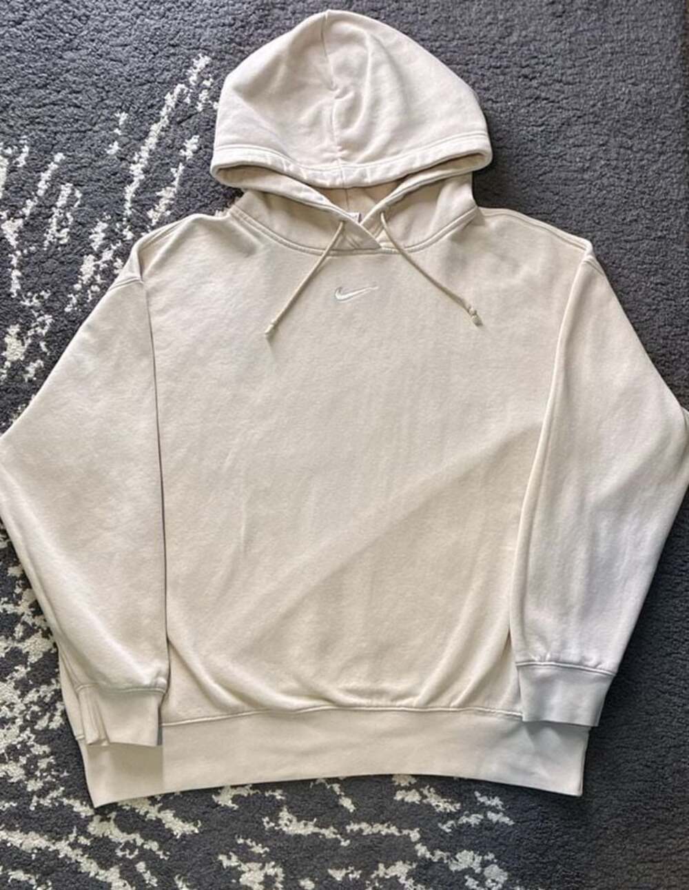 Nike Sportswear Phoenix Fleece Oversized Center Swoosh Hoodie in Pearl White